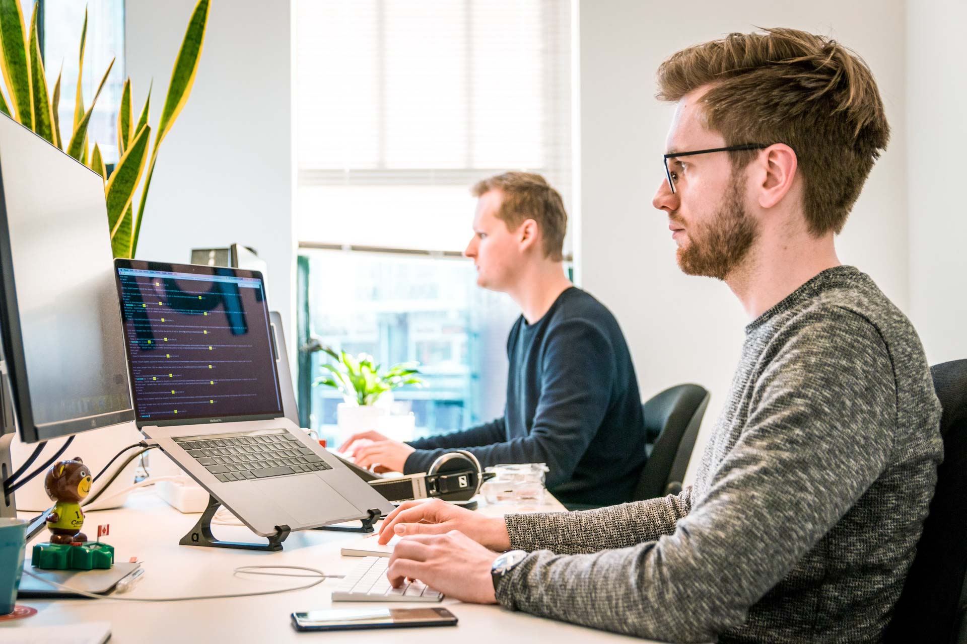 Neuteboom - Investments - contactpagina